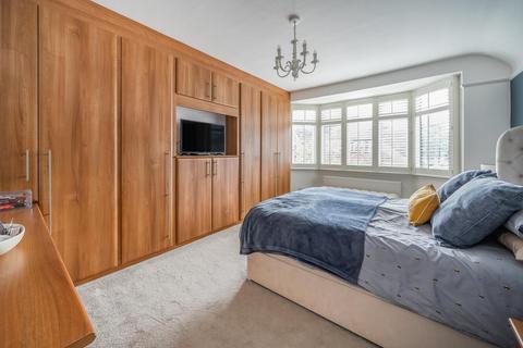 28 Pine Avenue, West Wickham, BR4 0LW