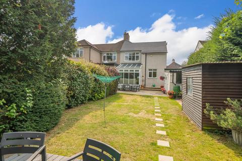 28 Pine Avenue, West Wickham, BR4 0LW