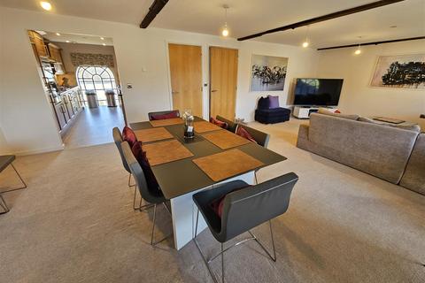 3 bedroom apartment for sale, Heritage Park, Tavistock