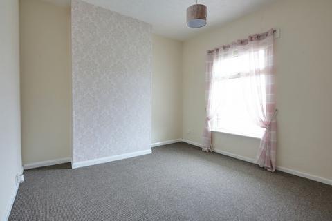 2 bedroom end of terrace house to rent, Syddall Street, St. Helens, WA10