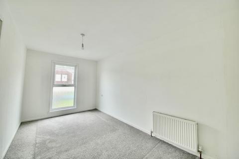 3 bedroom terraced house to rent, Navigation Close, Murdishaw, WA7