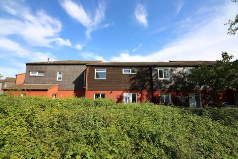 4 bedroom terraced house to rent, Hoylake Close, Murdishaw, WA7