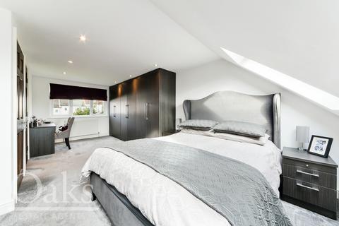 28 Parry Road, London, SE25 6RJ