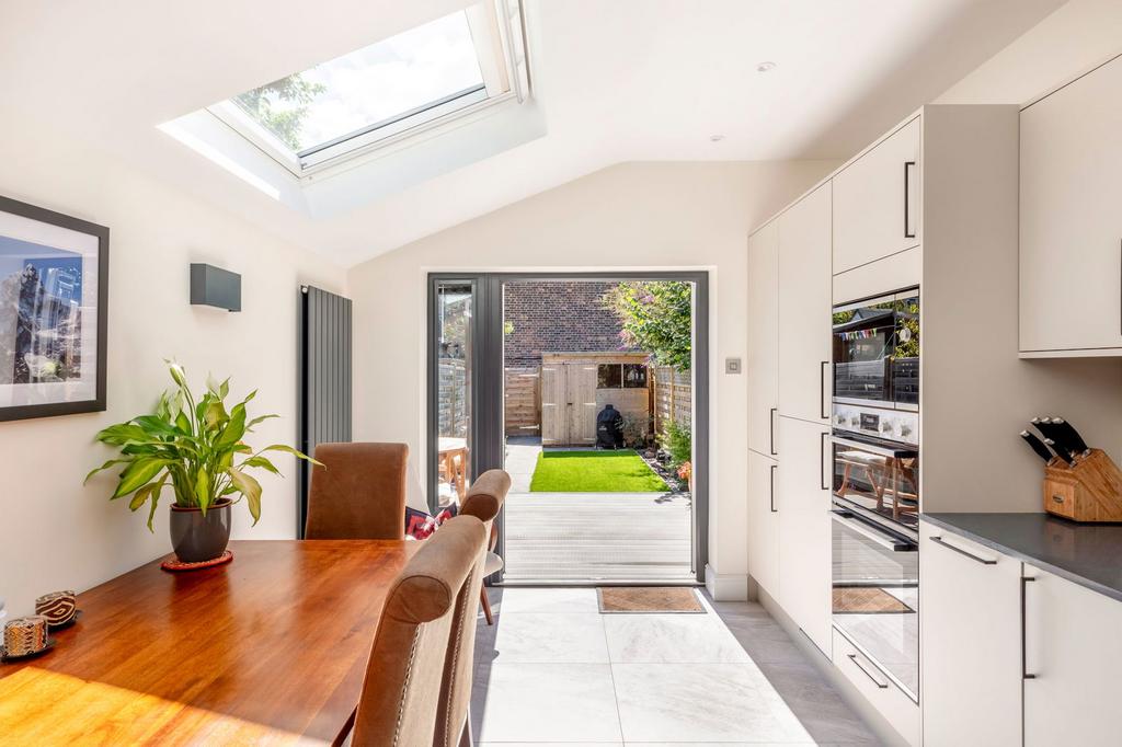 Gravel Path, Berkhamsted... 2 bed cottage for sale £575,000