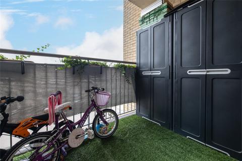 8 Mallory Close, Gravesend, DA12 5FD