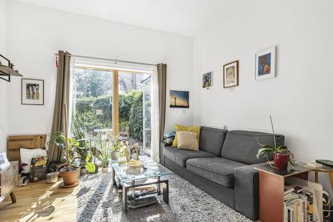 2 bedroom apartment for sale, Dalston Lane, London, E8