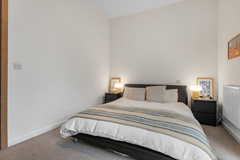 2 bedroom apartment for sale, Dalston Lane, London, E8