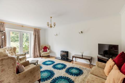 3 bedroom detached house for sale, Chiltern Park Avenue, Berkhamsted, Hertfordshire HP4