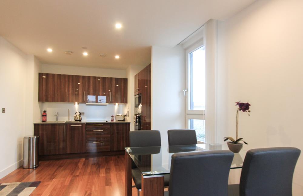 Hayes apts2.jpg