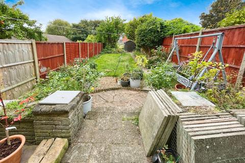 32 Romney Way, Birmingham, B43 7TL