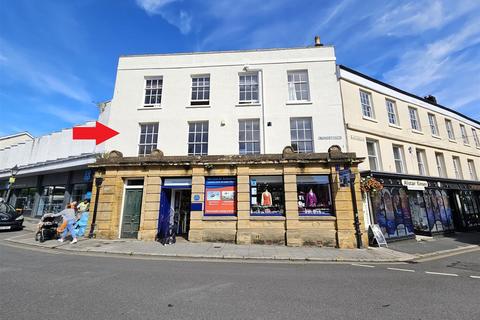 2 bedroom flat for sale, Market Street, Tavistock