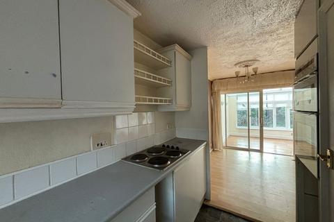 37 Milhoo Court, Waltham Abbey, EN9 3DW