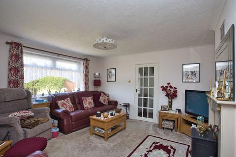 2 bedroom detached house for sale, Mayfield Road, Whitfield, CT16