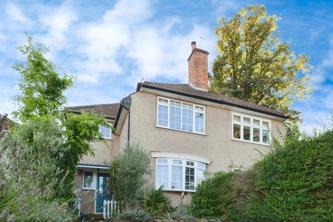 3 bedroom semi-detached house to rent, Broomhill Road Orpington BR6