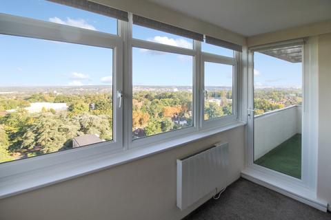 2 bedroom apartment for sale, Bassett Road, Southampton