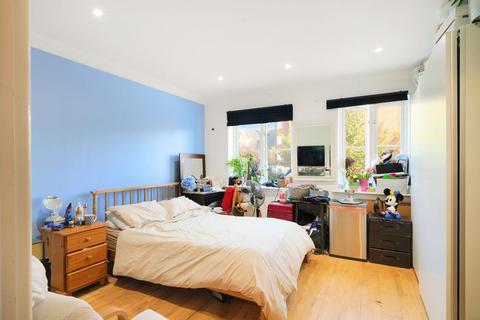 4 bedroom semi-detached house for sale, Robson Avenue, Willesden, NW10