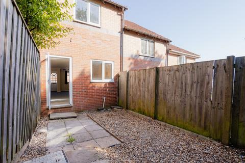 2 bedroom terraced house to rent, Farm Hill, Exeter, EX4