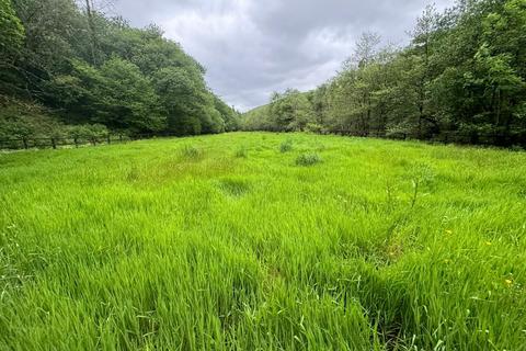 House for sale, Stables and Approx 5 acres of land Pontyrhyl, Bridgend CF32 8EJ