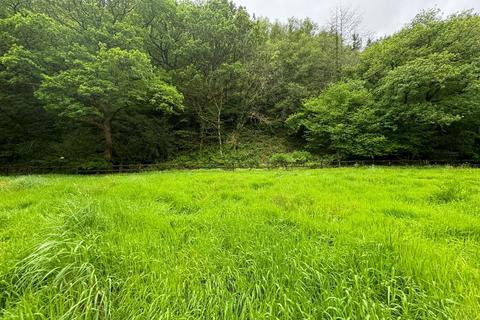 House for sale, Stables and Approx 5 acres of land Pontyrhyl, Bridgend CF32 8EJ