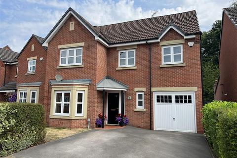 4 bedroom detached house for sale, Highfields Park Drive, Derby DE22