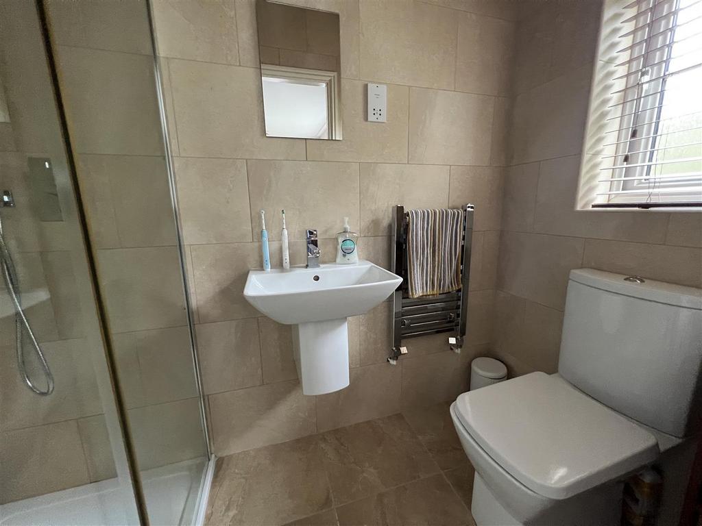 En suite shower room