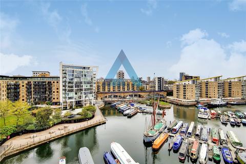 3 bedroom penthouse to rent, Medland House, London E14