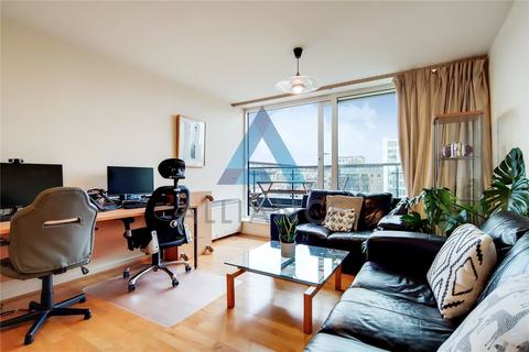 3 bedroom penthouse to rent, Medland House, London E14