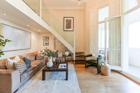 1 bedroom flat for sale, Queens Gate, South Kensington, London, SW7