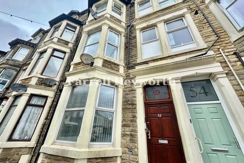 2 bedroom flat to rent, 52 Regent Road, Morecambe LA3