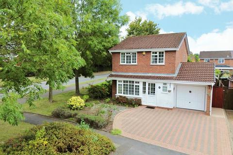 3 bedroom detached house for sale, Bushley Croft, Hillfield