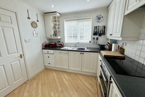 8 Bushley Croft, Solihull, B91 3UF