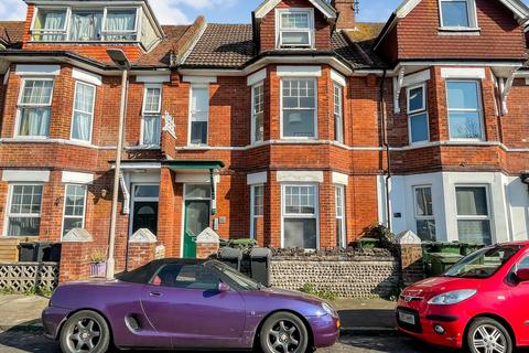 2 bedroom flat for sale, Latimer Road, Eastbourne, BN22