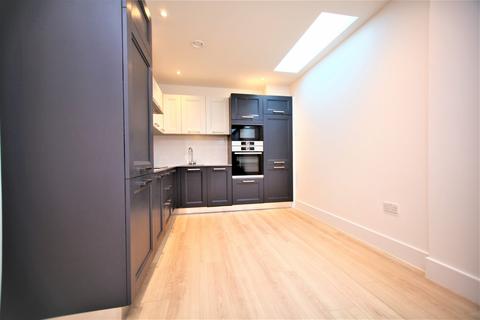 2 bedroom flat to rent, Brightview Court, Finchley Lane, Hendon, NW4