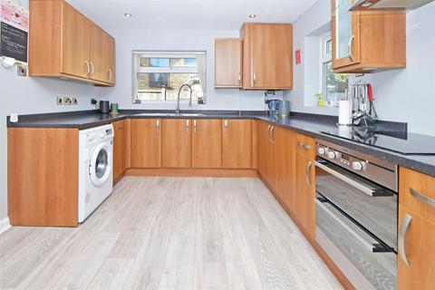 29 Sutherland Crescent, Blythe Bridge, Stoke-on-trent, ST11 9JT