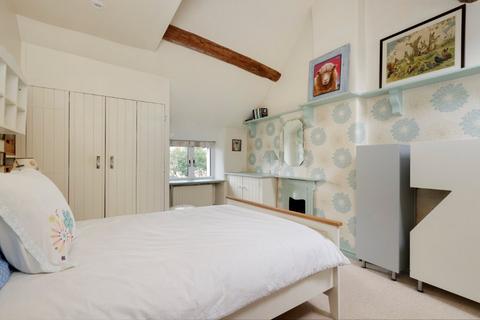 Ivy Cottage Camp Gardens, Stow On The Wold, Cheltenham, GL54 1DQ
