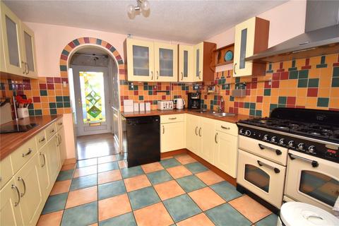 4 bedroom end of terrace house for sale, Trenchard Crescent, Chelmsford, Essex, CM1