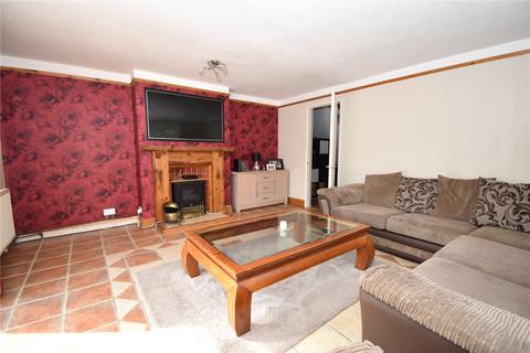 4 bedroom end of terrace house for sale, Trenchard Crescent, Chelmsford, Essex, CM1