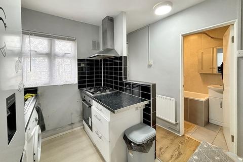 1 bedroom flat for sale, 9 Roxwell Road, Barking, Essex, IG11 0PP