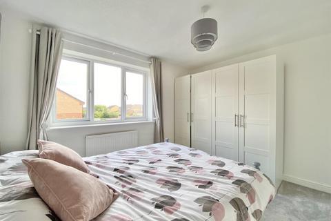 2 bedroom semi-detached house to rent, Parker Drive, Bedale