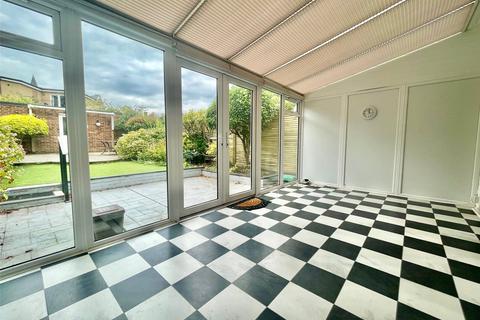 5 Ash Close, Sidcup, DA14 4HF