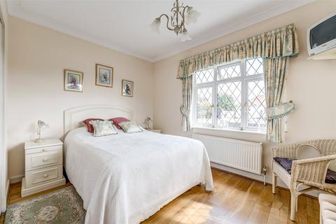 18 Jersey Road, Ferring, Worthing, BN12 5PU