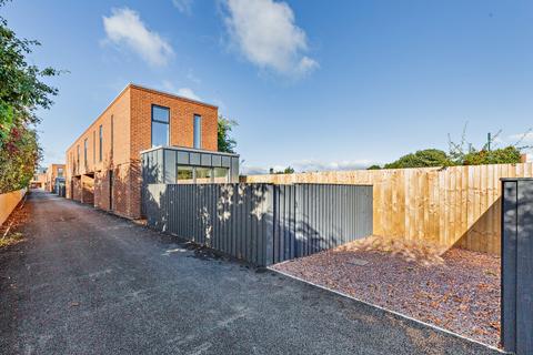 3 bedroom semi-detached house for sale, Washford Road, Shrewsbury, Shropshire