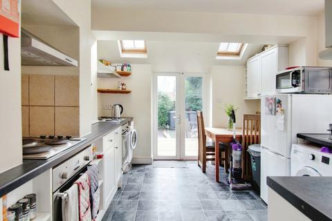 17 Albert Road, Canterbury, CT1 1UJ
