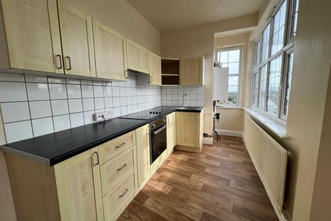 1 bedroom flat to rent, Snakes Lane, Woodford Green, IG8