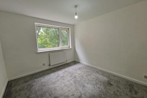 39 Denmark Way, Chadderton, Oldham, OL9 6SD