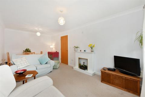 2 bedroom flat for sale, 205 Cortis Road, London