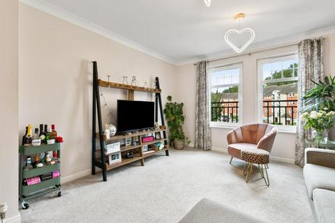 3 bedroom apartment for sale, Pleasance Way, Shawlands, G43