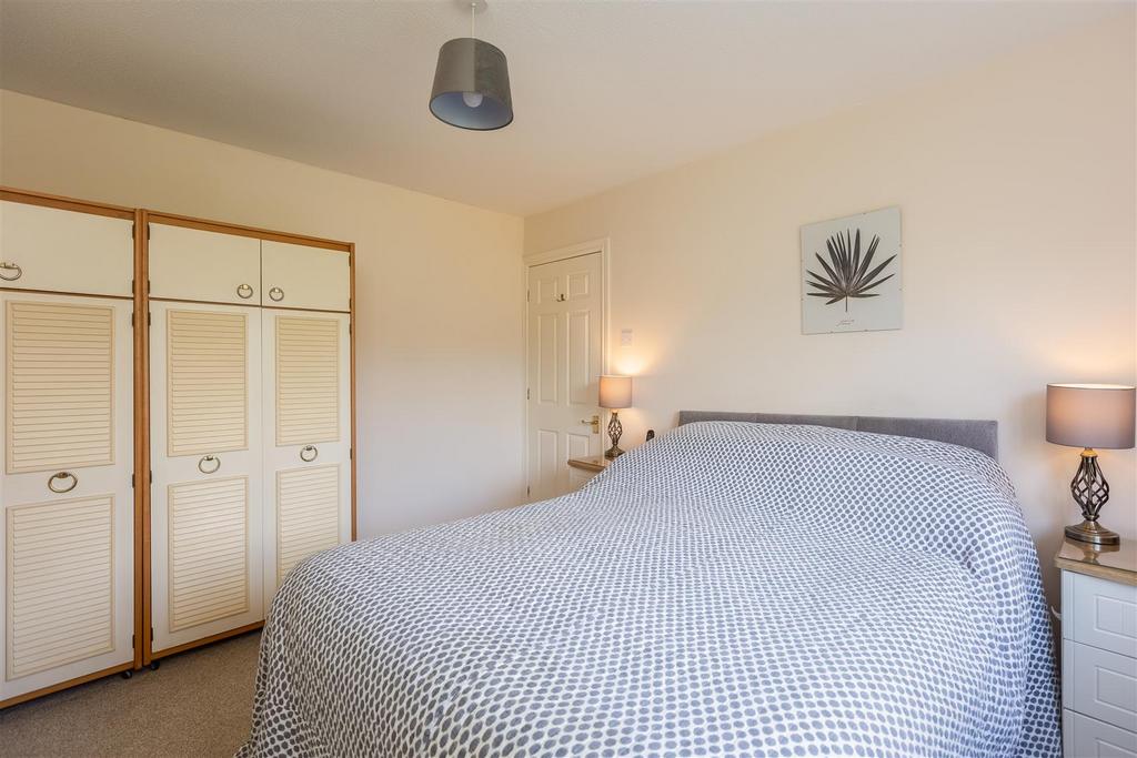 Corbie Way 33 Bedroom 1-2.jpg