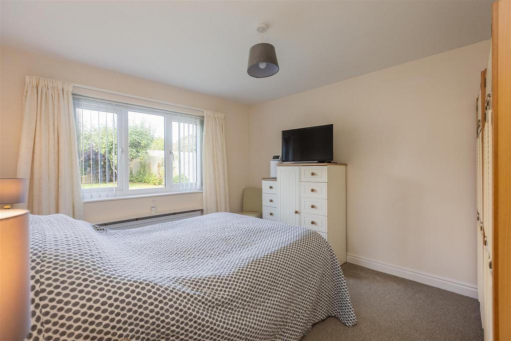 Corbie Way 33 Bedroom 1-1.jpg