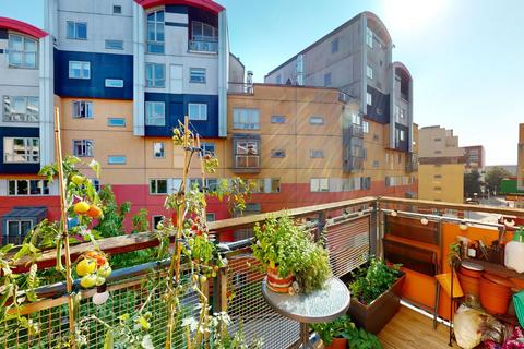 1 bedroom apartment for sale, Metcalfe Court, Teal Street, Greenwich, SE10